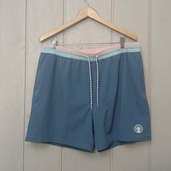 Chubbies Blue Swim Shorts with Pink Waistband XXL 5.5" Inseam - Picture 1 of 6